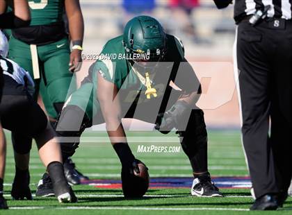 Thumbnail 2 in DeSoto vs. Southlake Carroll (UIL 6A D2 Semifinal Playoff) photogallery.