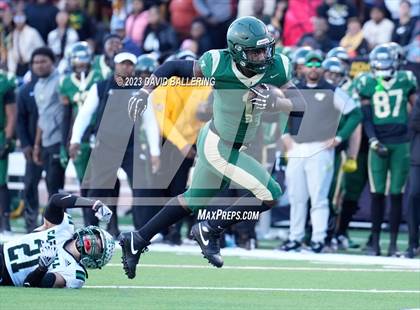 Thumbnail 2 in DeSoto vs. Southlake Carroll (UIL 6A D2 Semifinal Playoff) photogallery.