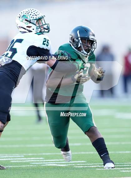 Thumbnail 3 in DeSoto vs. Southlake Carroll (UIL 6A D2 Semifinal Playoff) photogallery.