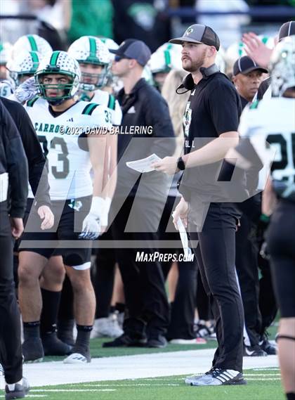 Thumbnail 2 in DeSoto vs. Southlake Carroll (UIL 6A D2 Semifinal Playoff) photogallery.