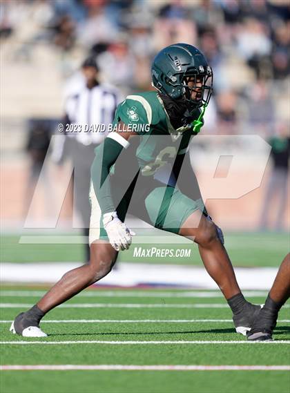 Thumbnail 2 in DeSoto vs. Southlake Carroll (UIL 6A D2 Semifinal Playoff) photogallery.