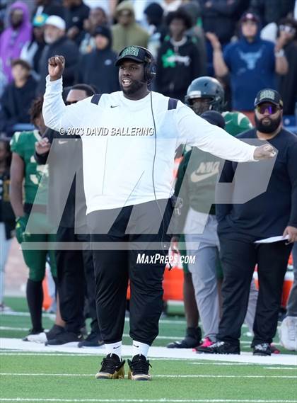 Thumbnail 3 in DeSoto vs. Southlake Carroll (UIL 6A D2 Semifinal Playoff) photogallery.