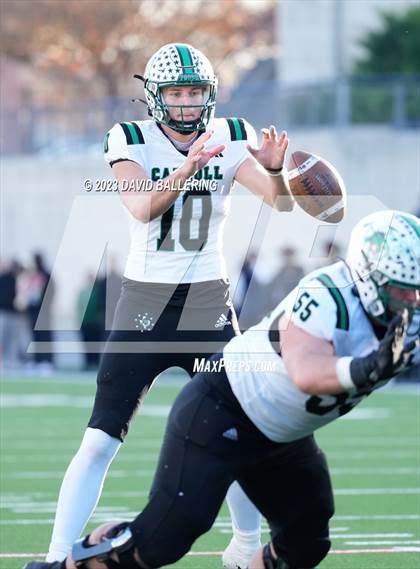 Thumbnail 2 in DeSoto vs. Southlake Carroll (UIL 6A D2 Semifinal Playoff) photogallery.