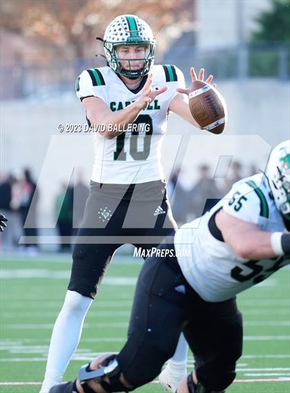 Thumbnail 3 in DeSoto vs. Southlake Carroll (UIL 6A D2 Semifinal Playoff) photogallery.
