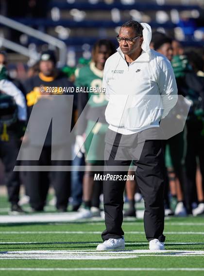 Thumbnail 1 in DeSoto vs. Southlake Carroll (UIL 6A D2 Semifinal Playoff) photogallery.