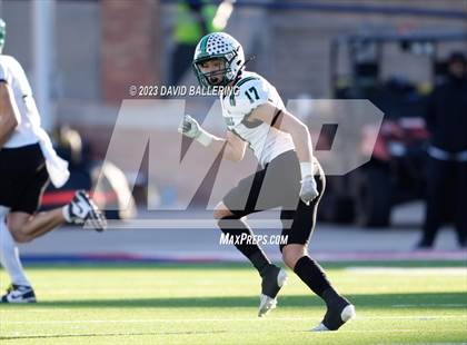 Thumbnail 1 in DeSoto vs. Southlake Carroll (UIL 6A D2 Semifinal Playoff) photogallery.