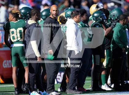 Thumbnail 2 in DeSoto vs. Southlake Carroll (UIL 6A D2 Semifinal Playoff) photogallery.