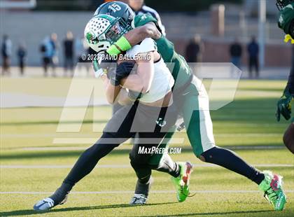 Thumbnail 3 in DeSoto vs. Southlake Carroll (UIL 6A D2 Semifinal Playoff) photogallery.