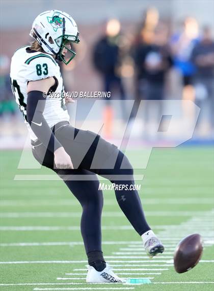 Thumbnail 3 in DeSoto vs. Southlake Carroll (UIL 6A D2 Semifinal Playoff) photogallery.