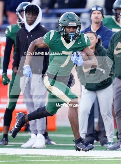 Thumbnail 3 in DeSoto vs. Southlake Carroll (UIL 6A D2 Semifinal Playoff) photogallery.