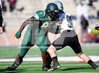 Thumbnail 1 in DeSoto vs. Southlake Carroll (UIL 6A D2 Semifinal Playoff) photogallery.