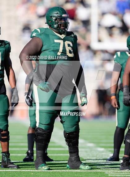 Thumbnail 2 in DeSoto vs. Southlake Carroll (UIL 6A D2 Semifinal Playoff) photogallery.