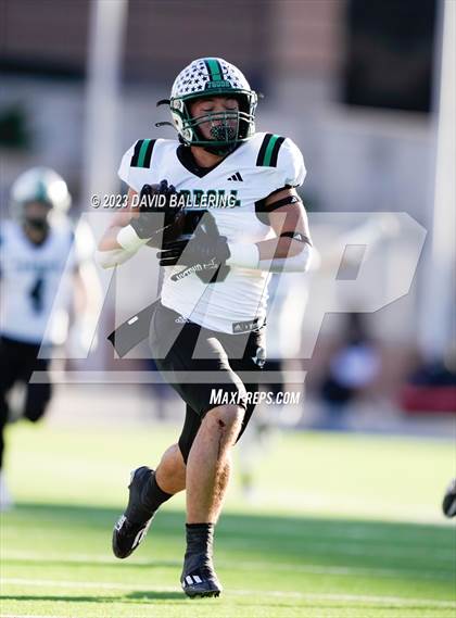 Thumbnail 3 in DeSoto vs. Southlake Carroll (UIL 6A D2 Semifinal Playoff) photogallery.