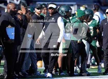 Thumbnail 1 in DeSoto vs. Southlake Carroll (UIL 6A D2 Semifinal Playoff) photogallery.