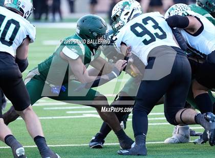 Thumbnail 1 in DeSoto vs. Southlake Carroll (UIL 6A D2 Semifinal Playoff) photogallery.