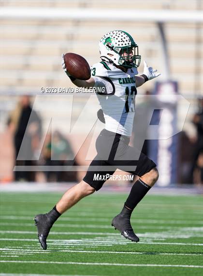 Thumbnail 2 in DeSoto vs. Southlake Carroll (UIL 6A D2 Semifinal Playoff) photogallery.