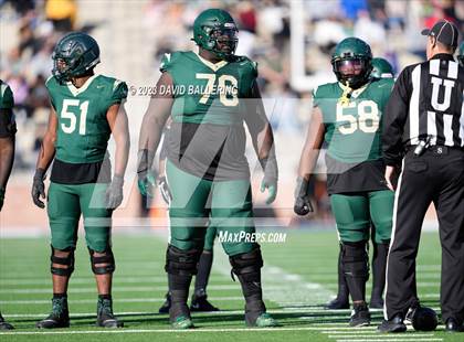 Thumbnail 3 in DeSoto vs. Southlake Carroll (UIL 6A D2 Semifinal Playoff) photogallery.