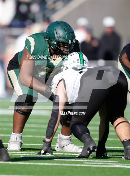 Thumbnail 1 in DeSoto vs. Southlake Carroll (UIL 6A D2 Semifinal Playoff) photogallery.