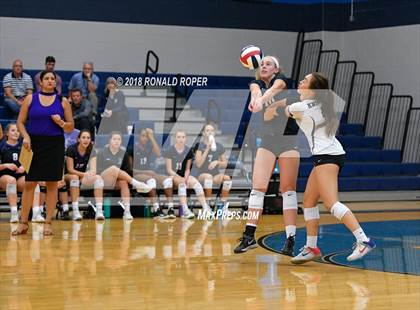 Thumbnail 2 in Independence @ Wylie East photogallery.