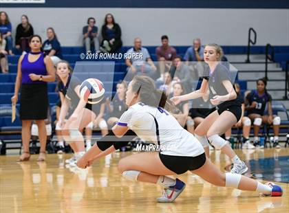 Thumbnail 3 in Independence @ Wylie East photogallery.