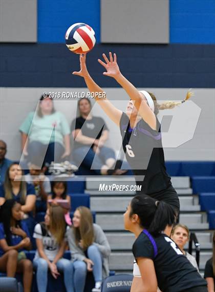 Thumbnail 1 in Independence @ Wylie East photogallery.
