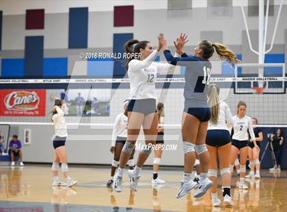 Thumbnail 1 in Independence @ Wylie East photogallery.