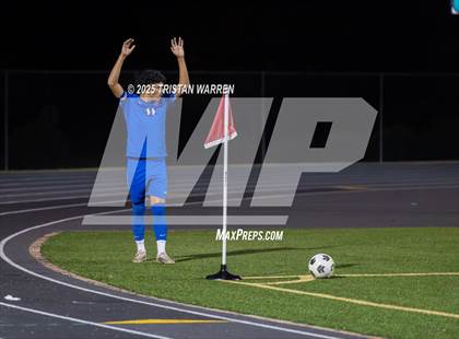 Thumbnail 2 in Lewisburg vs Gulfport photogallery.