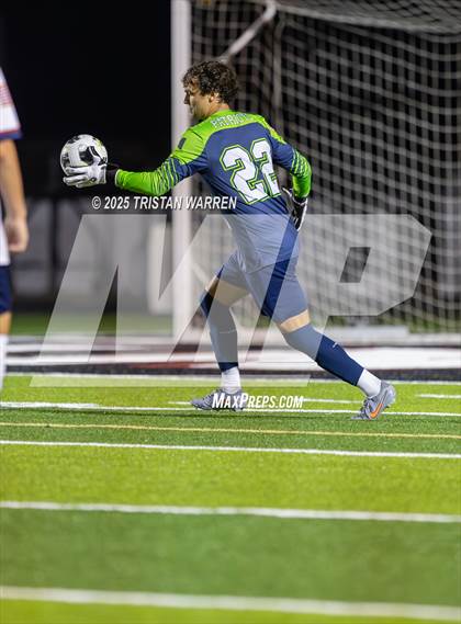 Thumbnail 2 in Lewisburg vs Gulfport photogallery.