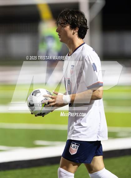 Thumbnail 2 in Lewisburg vs Gulfport photogallery.