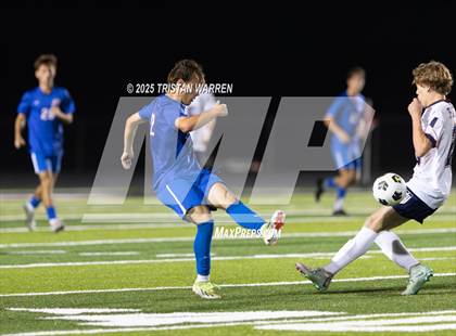 Thumbnail 1 in Lewisburg vs Gulfport photogallery.