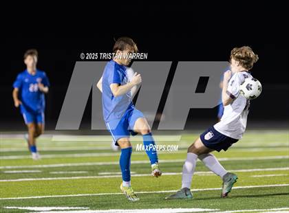 Thumbnail 2 in Lewisburg vs Gulfport photogallery.