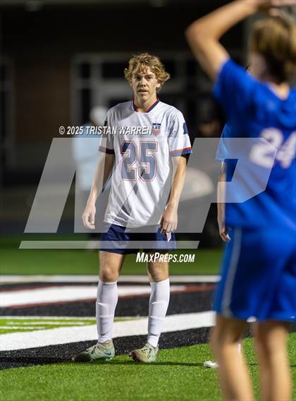 Thumbnail 3 in Lewisburg vs Gulfport photogallery.