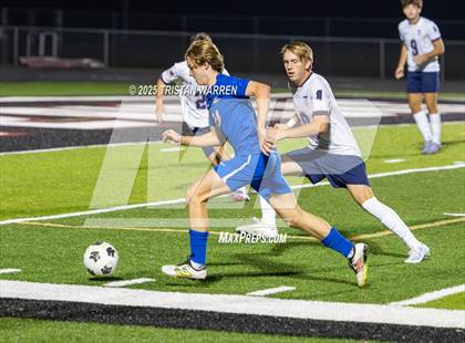 Thumbnail 2 in Lewisburg vs Gulfport photogallery.