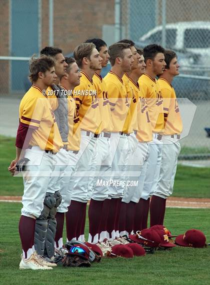 Thumbnail 1 in Rocky Mountain vs Horizon photogallery.