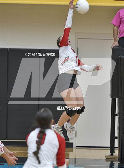 Thumbnail 1 in Cobre vs. Taos photogallery.