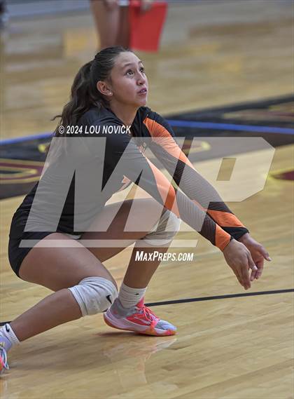 Thumbnail 3 in Cobre vs. Taos photogallery.