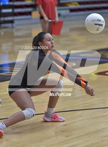 Thumbnail 2 in Cobre vs. Taos photogallery.
