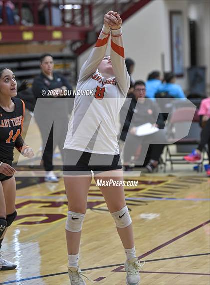 Thumbnail 2 in Cobre vs. Taos photogallery.