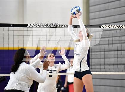 Thumbnail 1 in Sierra Canyon vs. Marin Catholic (Durango Fall Classic) photogallery.