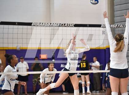 Thumbnail 2 in Sierra Canyon vs. Marin Catholic (Durango Fall Classic) photogallery.