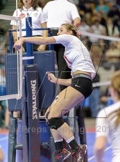 Thumbnail 1 in Eaton vs. Lamar (CHSAA 3A Pool I) photogallery.