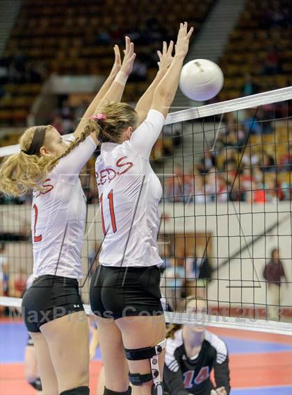 Thumbnail 1 in Eaton vs. Lamar (CHSAA 3A Pool I) photogallery.