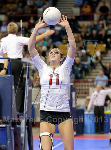 Thumbnail 2 in Eaton vs. Lamar (CHSAA 3A Pool I) photogallery.