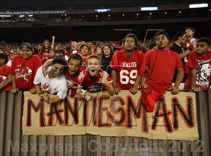 Thumbnail 2 in Kahuku vs. Punahou (HHSAA D1 Final) photogallery.