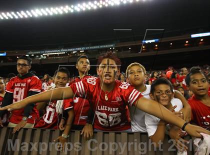 Thumbnail 3 in Kahuku vs. Punahou (HHSAA D1 Final) photogallery.