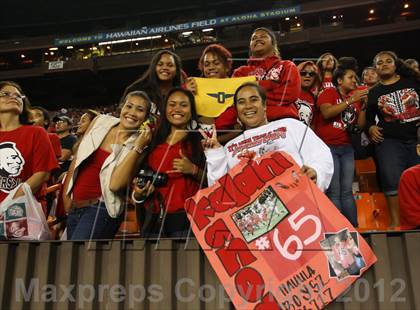 Thumbnail 1 in Kahuku vs. Punahou (HHSAA D1 Final) photogallery.