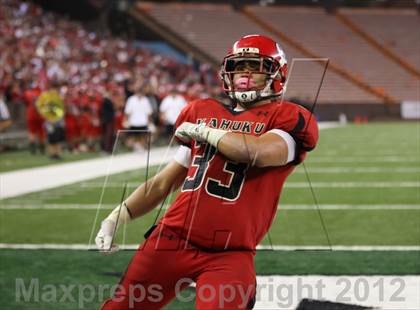 Thumbnail 3 in Kahuku vs. Punahou (HHSAA D1 Final) photogallery.