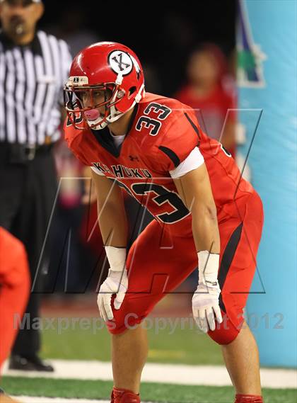 Thumbnail 1 in Kahuku vs. Punahou (HHSAA D1 Final) photogallery.
