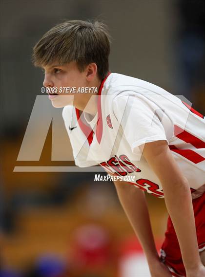 Thumbnail 1 in Chaparral @ Regis Jesuit photogallery.