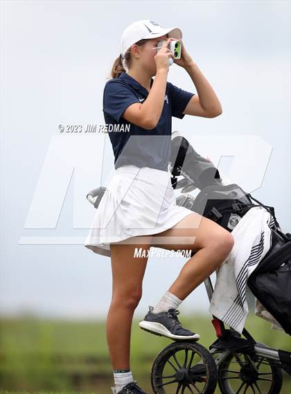 Thumbnail 1 in UIL 4A Girls Golf Finals photogallery.